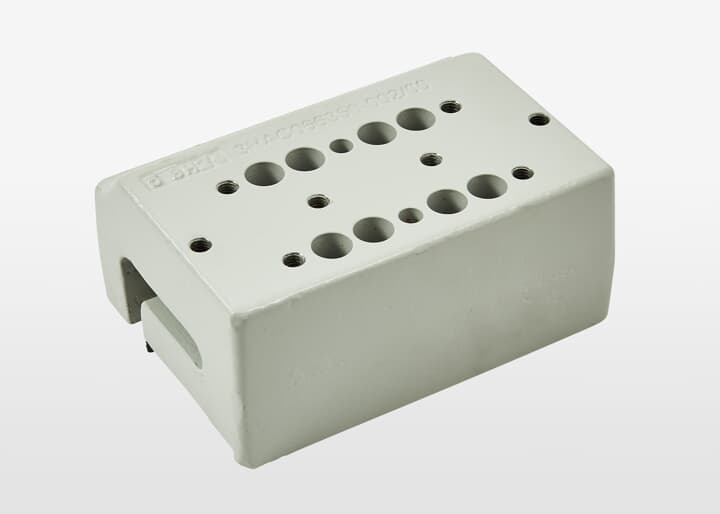 ABB机器人配件 ABB配件原厂型号 3HAC066350-001 Bracket for runner block