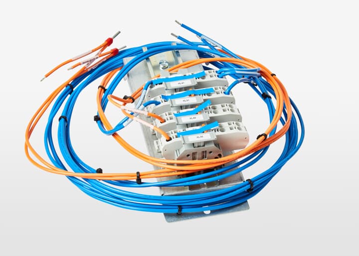 ABB机器人配件 ABB配件原厂型号 3HAC056892-001 Harness 24V, feet plate
