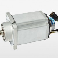 ABB机器人配件         3HNA019428-001        MOTOR W/GEAR Trms 4.8Nm