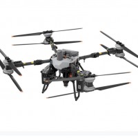 DJI大疆FC100，最大载重80kg,空载最大行程26km